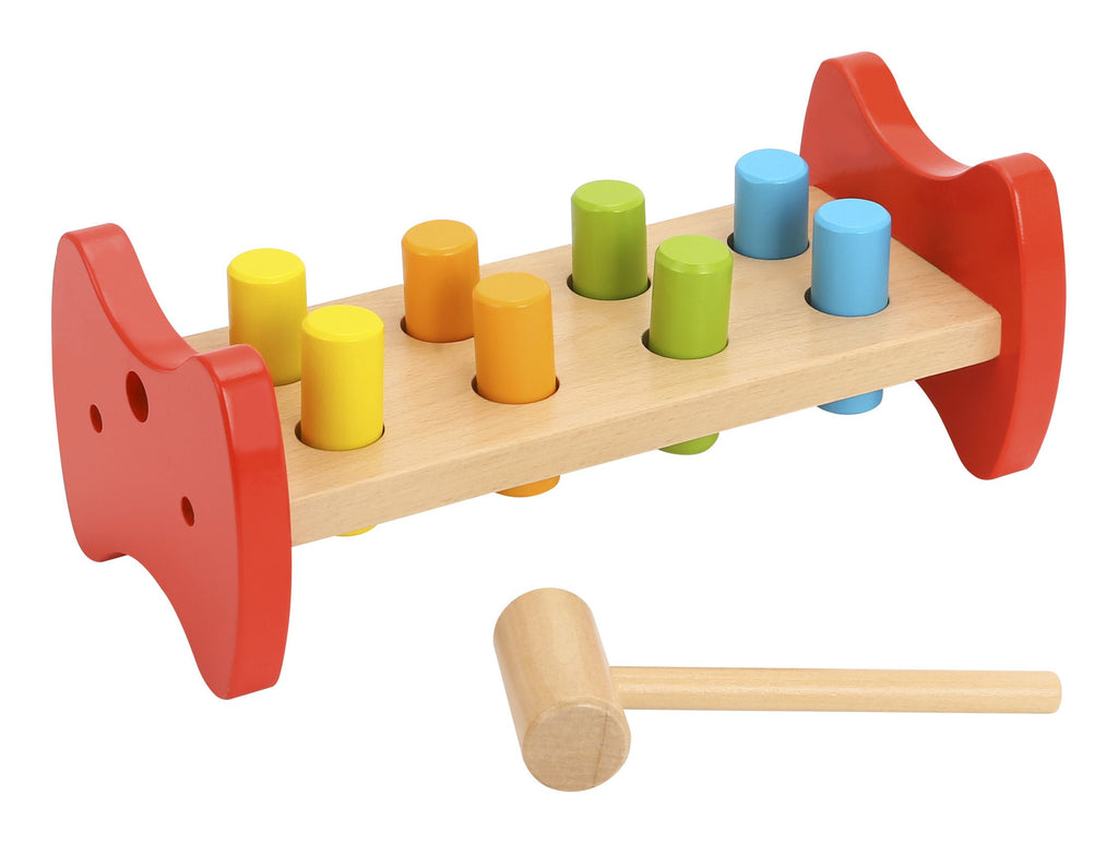 Wooden pounding hammer bench